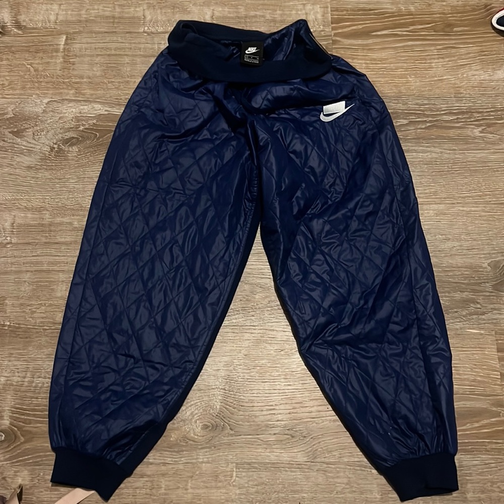 Nike Loose Fit pants